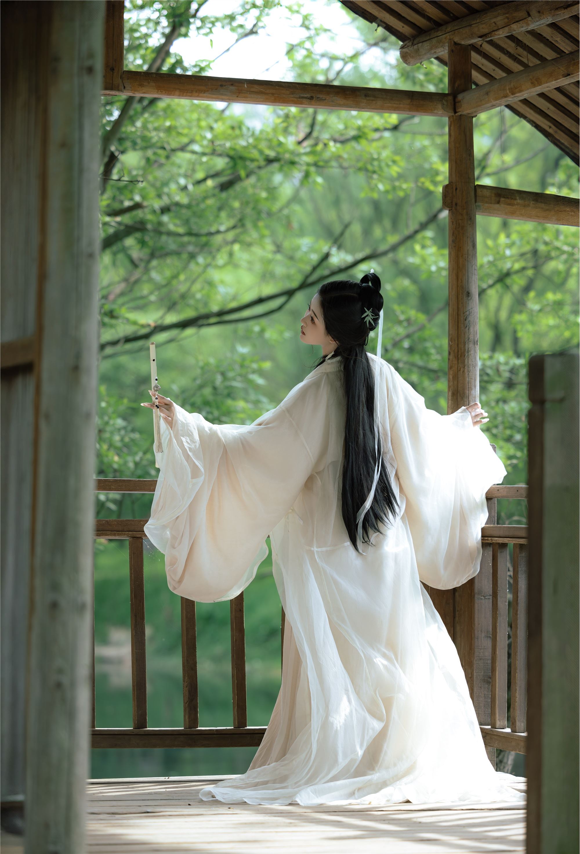 YITUYU艺图语 2025.01.26 夏日的风 若韵